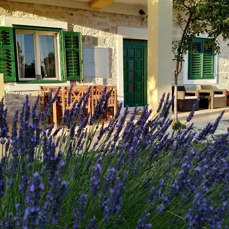 Daire Tetlo Simunjakov, Rural Quite Place Near Krka Park *